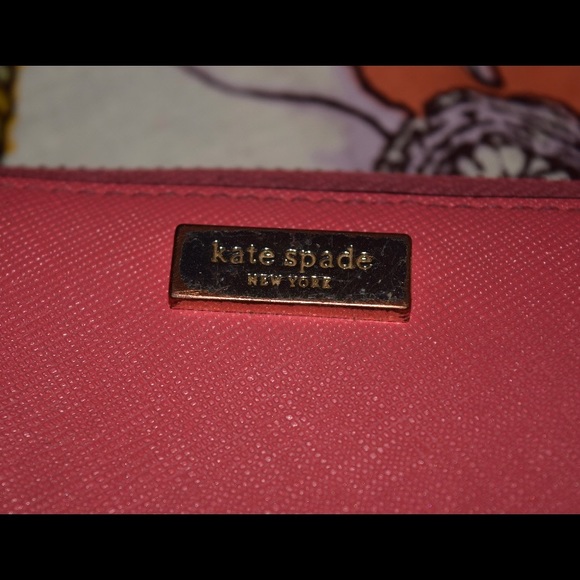 Kate Spade Wallet - Picture 4 of 4